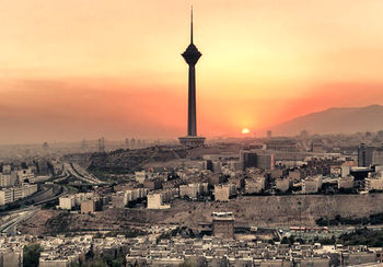 خطر نشست و فروریختن برج میلاد تهران